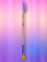 Un jouet Kpop Demon Hunters hallebarde de Mira doré et violet, sur un fond artificiel coloré avec un gradient allant du rose au violet.