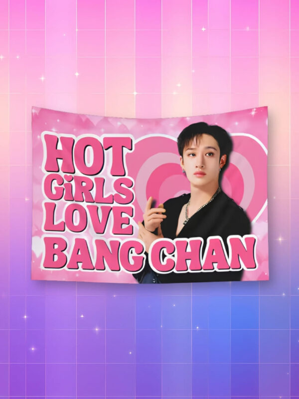 Toile murale Kpop rose Bang Chan avec l'inscription "Hot Girls Love Bang Chan" sur fond dégradé de rose à violet.